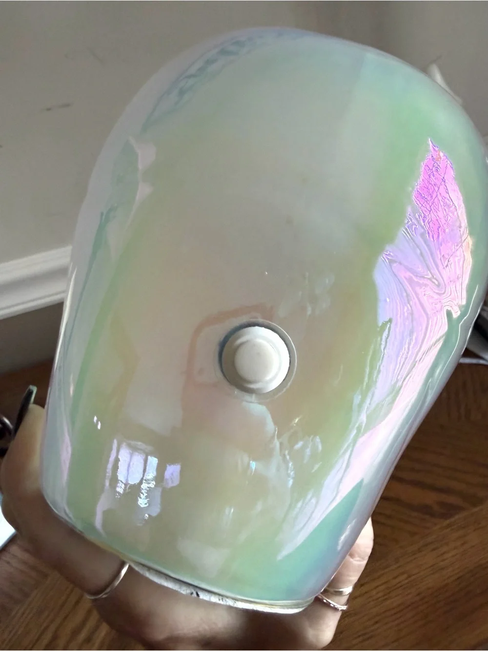 Bath & Body Works VIDEO Iridescent light up skull 3 wick candle holder